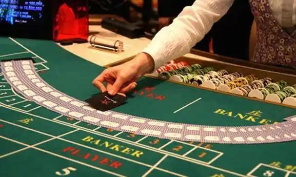 Responsible gaming guidance image for 777d adults only 18 plus users